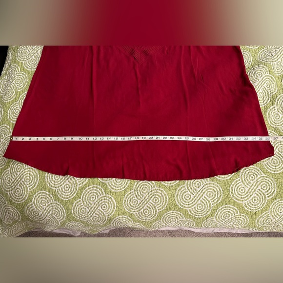 Torrid 5Plus Dark Red blouse, Can be worn anytime, any where. Very pretty! - Picture 6 of 8